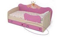Детская кровать от 3 лет с бортиками 